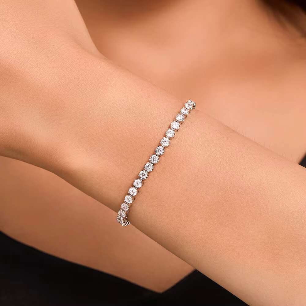 Shinny Moissanite Diamond Bracelet Jewelry Women Accessory S925 Sterling Silver Classic Heart Shaped Charm Bracelet Jewelry