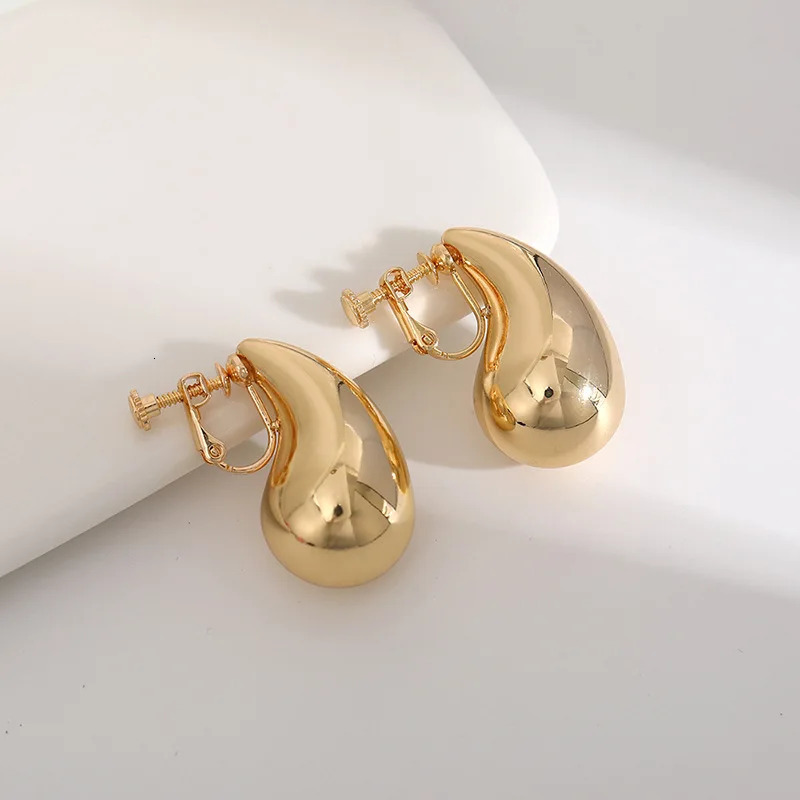 Vintage Metal Light Drop Water Shaped Ear Clip No Ear Holes Simple Smooth Female Earrings No Ear Hole Jewelry 250610