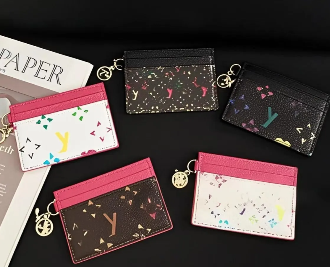 Luxury designer keychain Credit Card Holders Mini Wallets High Quality For Mens Womens Leather Monogram Flower Classics Pure Color Keychain Purses Wallet With