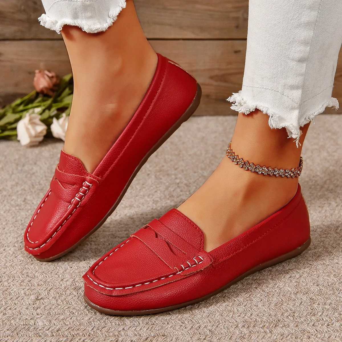 2025 New Women Shoes Flats Leather Sneakers Woman Casual Shoes Slip-Loafers Female Boat Shoes Big Size 44 XJ250614