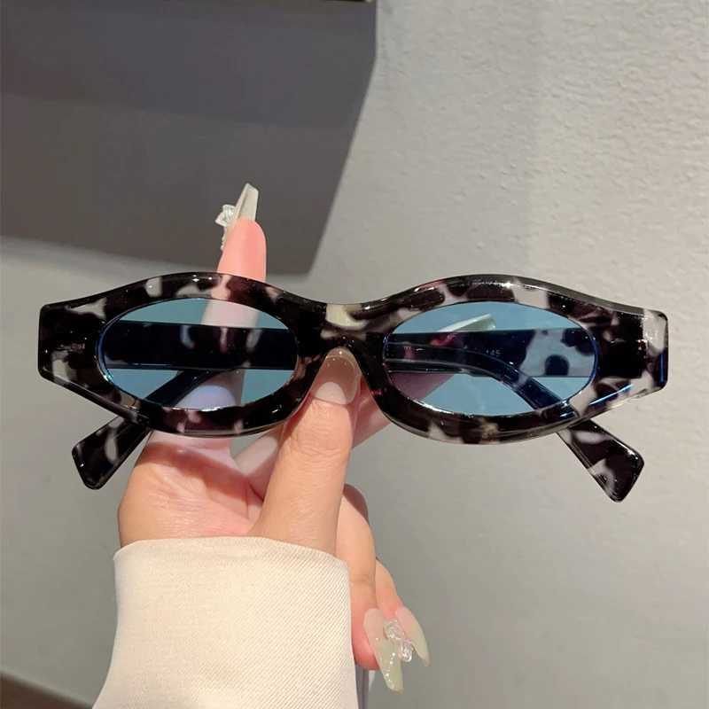 KAMMPT Oval Sunglasses 2024 New Fashion Vintage Candy Color Beach Vacation Shades Women Retro Vintage Brand Outdoor Sun Glasses Z250614