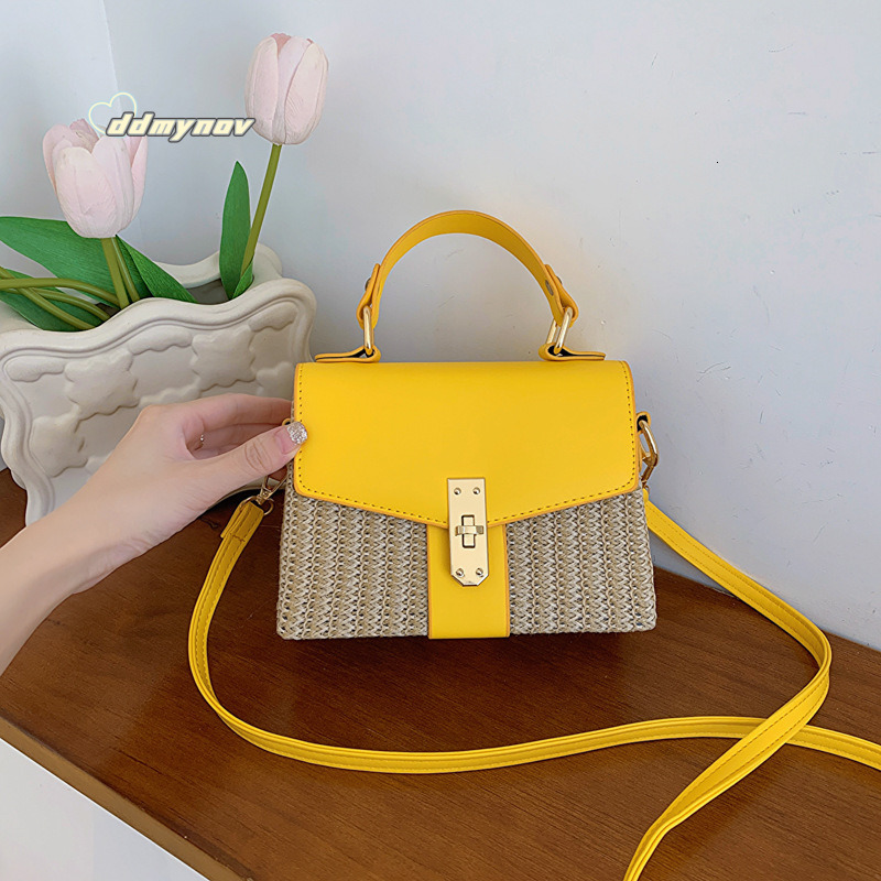 Women's 2025 New Ladies Shoulder Fashion Lock Woven Casual Handbag Textured Crossbody Small Square Bag ddmynov