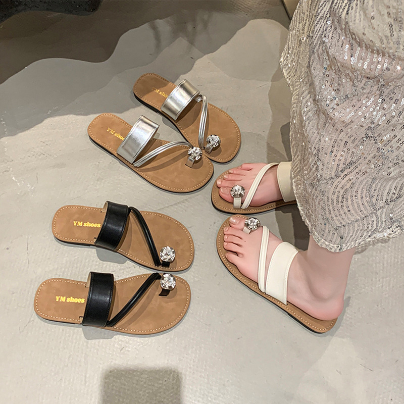 Ddmyoutdoor Rhinestone Toe Ring Beach Sandals Summer New High End Fashion Flat For Women Outdoor One Strap Slippers Outdoor Shoes