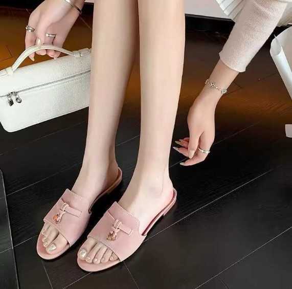 Hot selling summer womens shoes womens slippers leather flat slide sandals designer brand anti slip flip up womens slippers W2502414