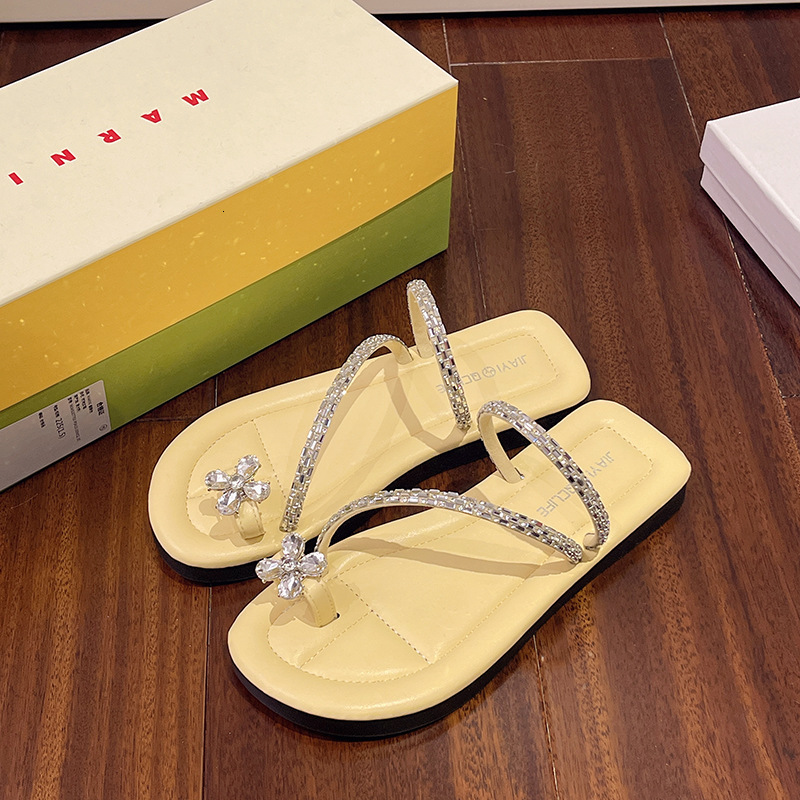 Ddmyoutdoor Flat French Style Toe Ring For Women New Summer Soft Sole Dress Shoes With Rhinestones Stunning Beach Sandals Outdoor Shoes