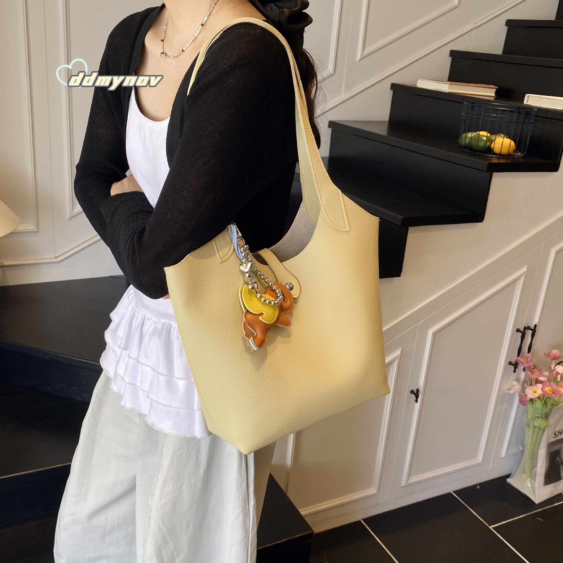 Large Capacity for Women 2025 Summer New Handheld Tote High-end Simple Versatile Commuter Shoulder Bag ddmynov