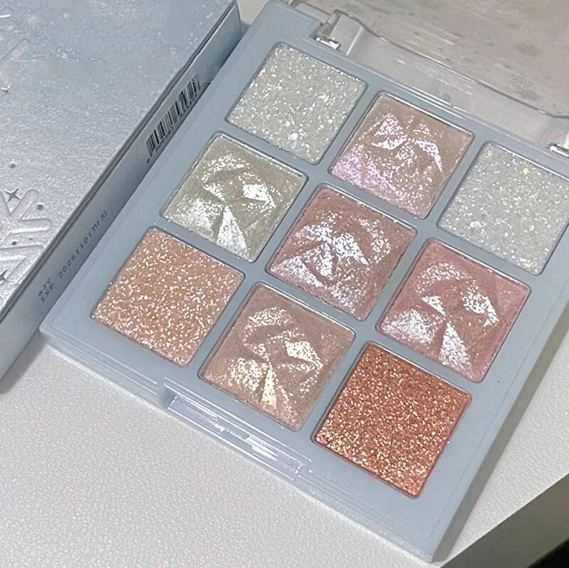 Snowflake Dia Eyeshadow Palette 9-Color Polarization Glitter Flash Rose Pink Highlighter Brighten Shiny Eyes Makeup Tools