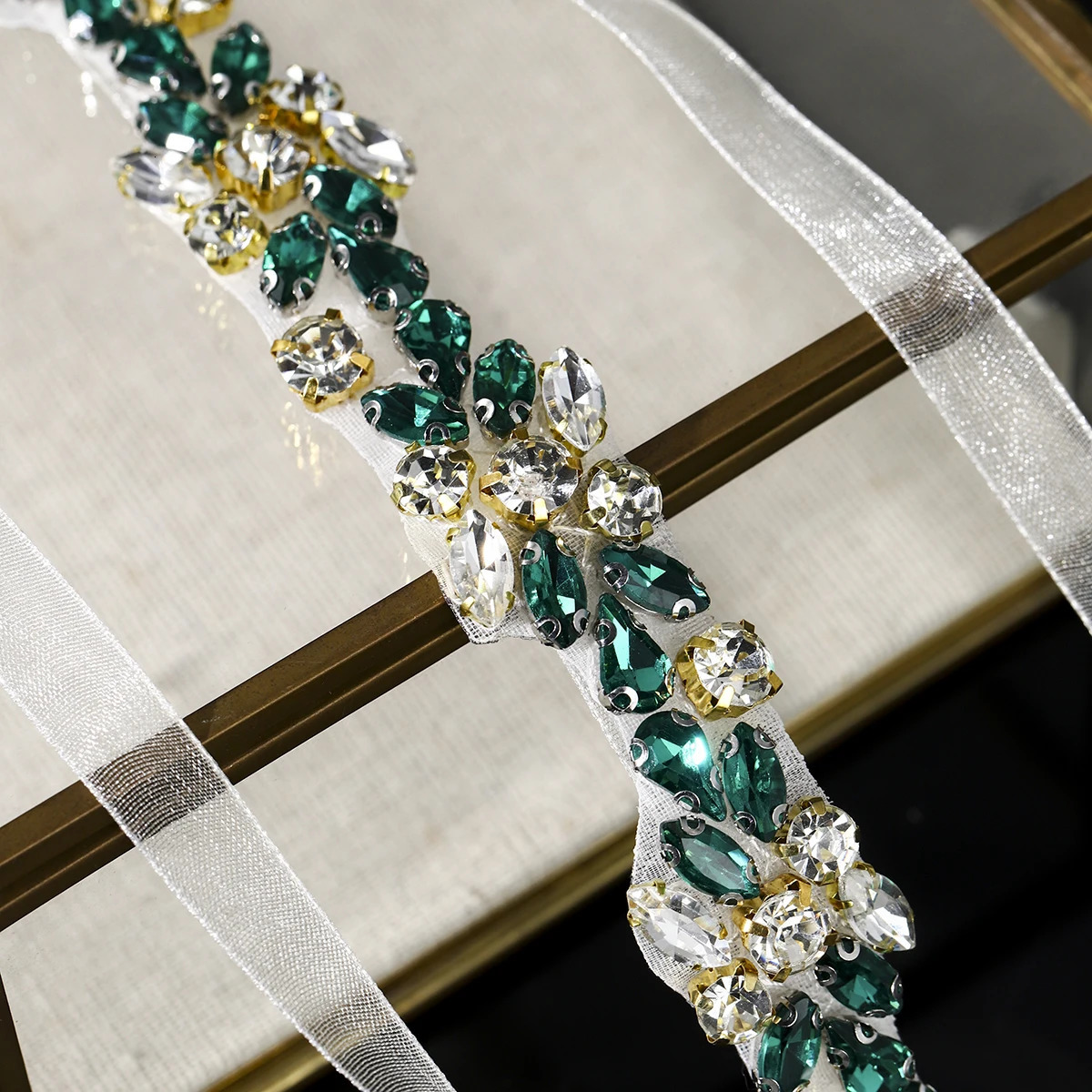 Fashion Green Rhinestone Heavy Duty Hand Sewn Belt For Women Elegant Bride Wedding Dress Waist Chain Daily Jewelry Girdle 250610