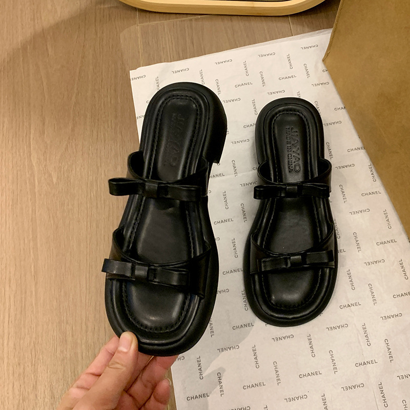 Ddmyoutdoor Silver Women S Slippers New Fashion Thick Sole Sandals High End Feel For Summer With Skirts Outdoor Shoes