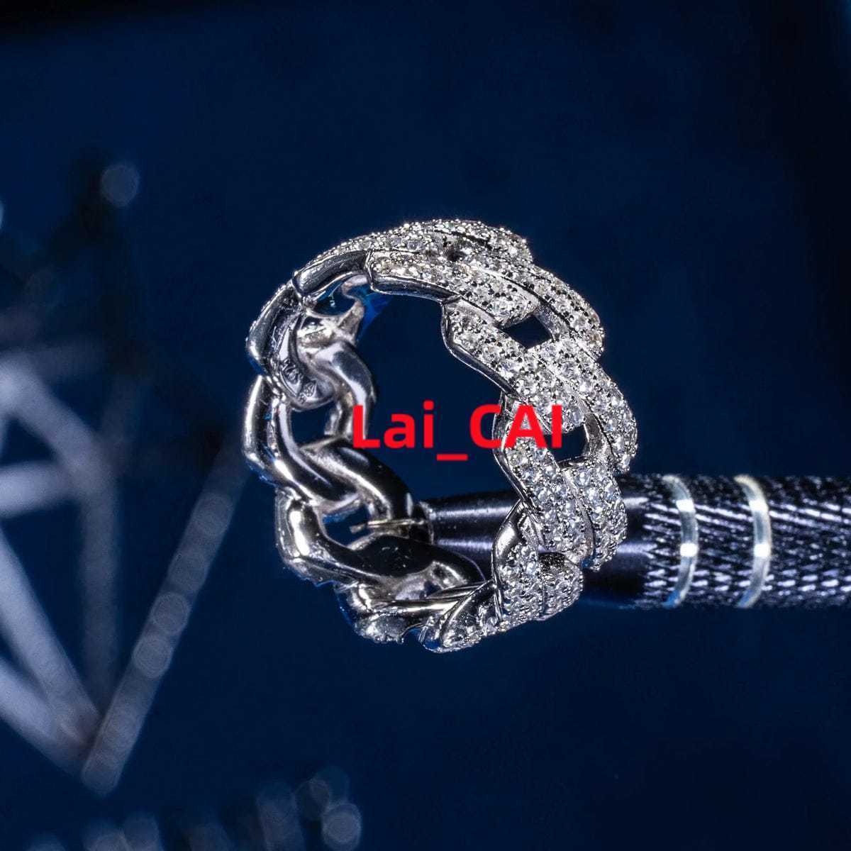 Stylish Aesthetic Iced out Moissanite Diamond Ring with Cuban Chain Link Trendy Design for Wedding Engagement Gift or Party