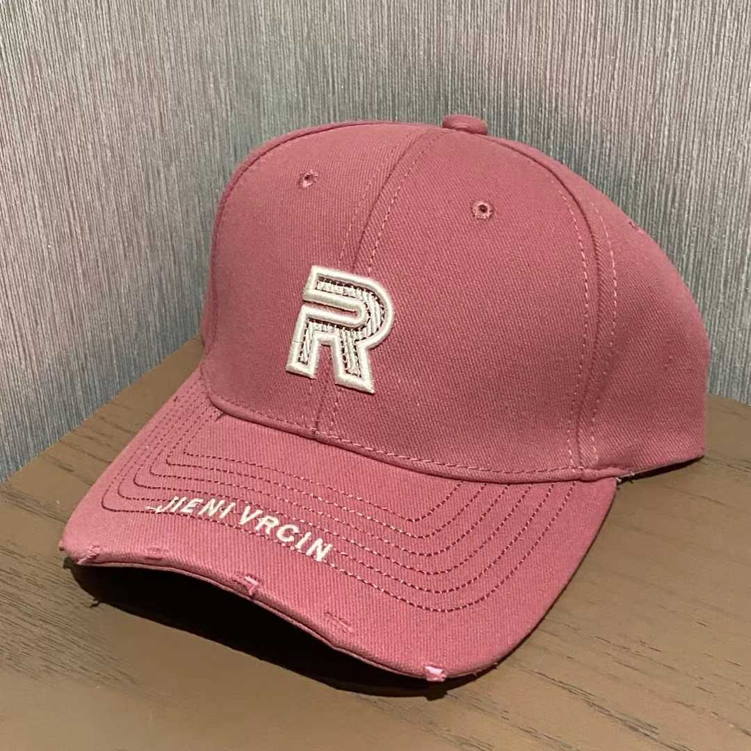 2025 New Trend R Letter Irregular Baseball Cap Men and Women The Same Edged Brim Hard Top Fashion Cap Versatile and Thin W250614