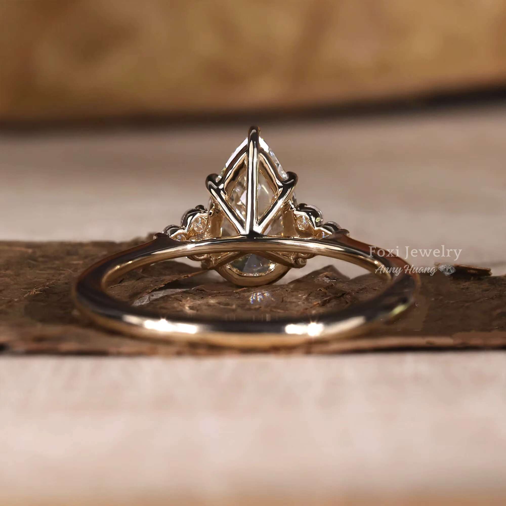 Solid 14K Yellow Gold 5 Prongs Setting VVS Moissanite Muse Engagement Ring Fine Jewelry 1.10 CT Pear Lab Grown Diamond Ring
