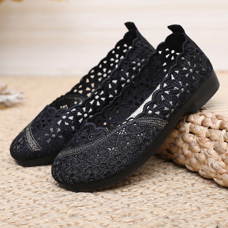 Ddmyoutdoor Summer Old Beijing Women S Cloth Hollow Breathable Mesh Middle Aged Shallow Soft Sole Comfortable Slip On Mom Shoes Outdoor Shoes