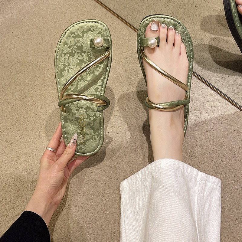 Ddmyoutdoor New Style Flat Slippers For Women Outdoor High End Summer French Toe Post Sandals Niche Beach Fashion Casual Outdoor Shoes