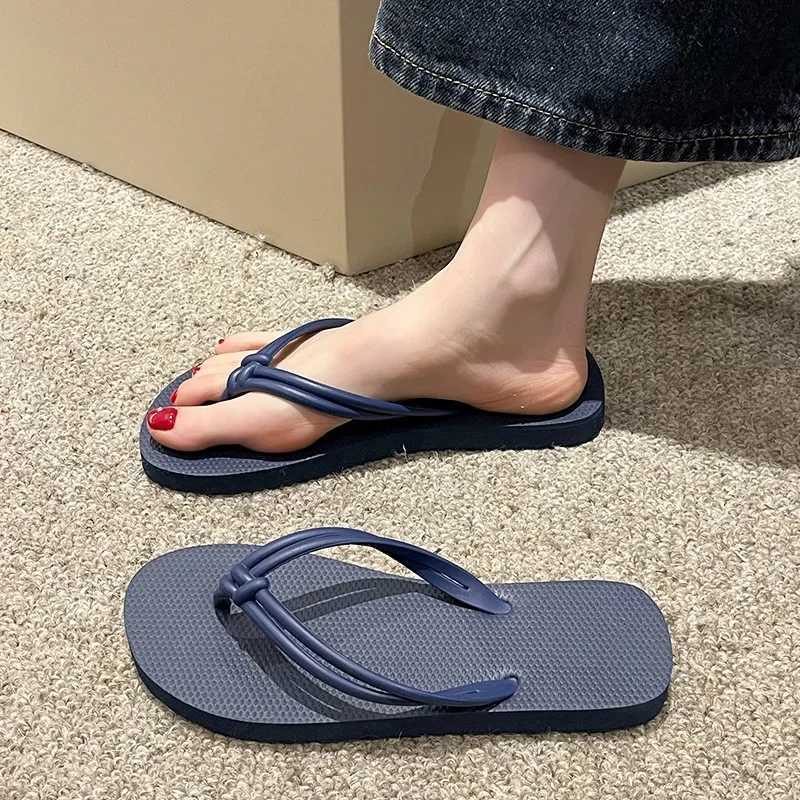 Womens Flip Flops Summer Slippers Candy Colors Flat Sandals for Ladies Slip-On Anti-Slip Soft Sole Beach Comfort Shoes Z250614