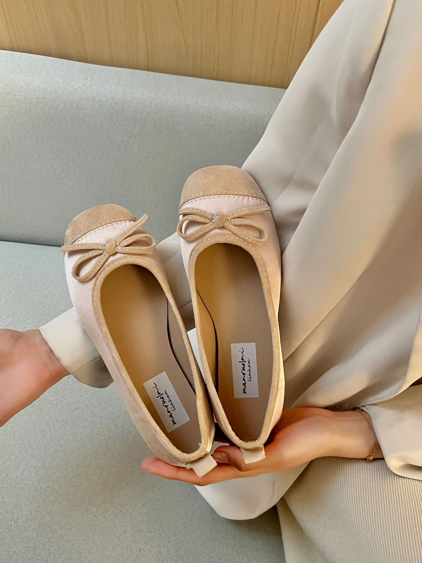 Ddmyoutdoor Flat Gentle Evening French Style Small Red Single Women S Spring And Autumn Soft Sole Silver Ballet Shoes Outdoor Shoes