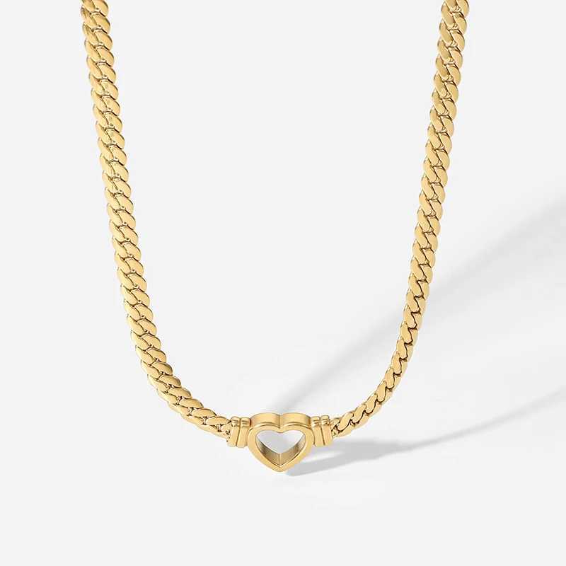 Gold Plated Stainless Steel Flat Chain Heart Pendant Choker Necklace for Women Waterproof Statement Jewelry Gift Z250614