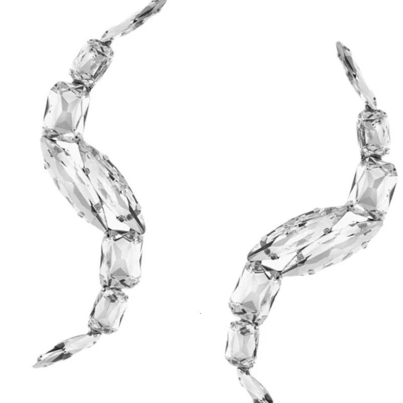 Exaggerated Rhinestone S-shaped Ear Clip Cuff Earrings Wedding Jewelry for Women Crystal Geometric Femme Clip Earrings 250610