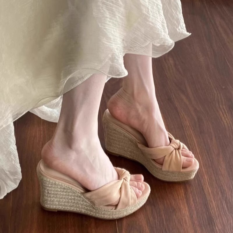 Wedge slippers summer new Korean bow shoes outdoor woven jute multifunctional designer sandals women's slippers sandals