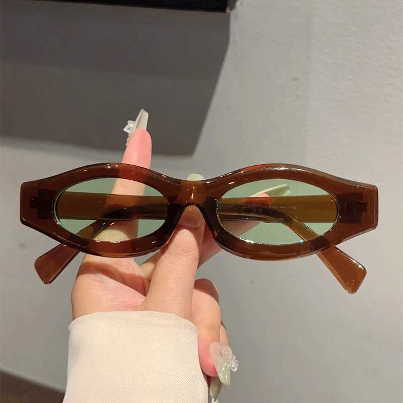 KAMMPT Oval Sunglasses 2024 New Fashion Vintage Candy Color Beach Vacation Shades Women Retro Vintage Brand Outdoor Sun Glasses Z250614