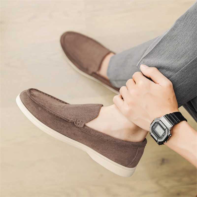 Mens British Loafers Lazy Shoe Flat Casual Slip-On Shoes Fi Suede Flats Classic Round Toe Soft Leather Loafers 2025XJ250614