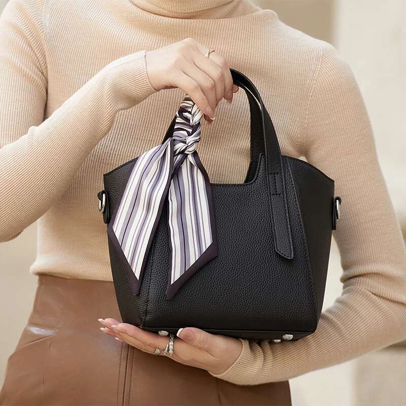 Limited Offer ZOOLER New Women Genuine Leather Shoulder Messenger Bags Purses Top Ladies Cow Skin Bag Crossbody Style #SC1750