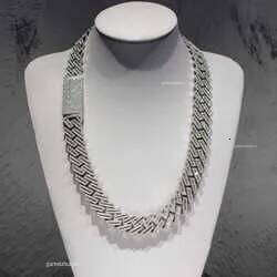 KIBO Hip Hop Jewelry 18MM Sier VVS Baguette Moissanite Dia Cuban Link Chain