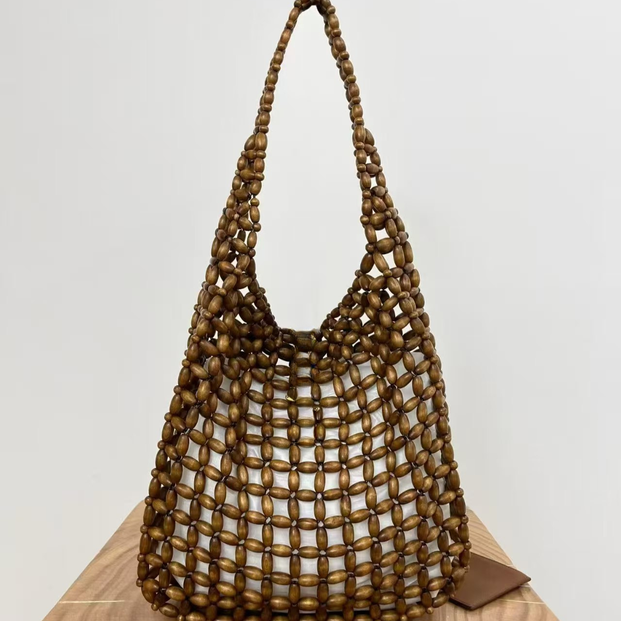 Designer Beaded Shoulder Bags Luxury Handmade Hobo Bucket Bag Fashion le5a7 Women Totes With Inside Purse Real Leather Underarm Bags 2025 Hollow Beach Handbag 3225