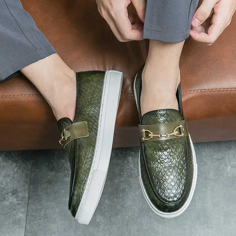 British style Green Leather Loafers Men Fi Business Office Casual Shoes Men Casual Dress Leather Shoes for MenXJ250614