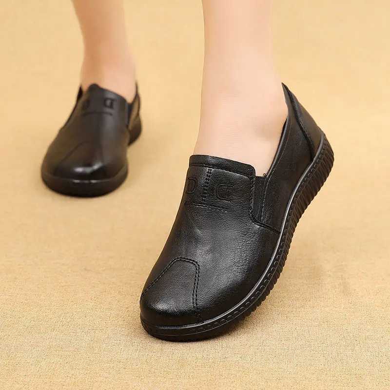 Spring Autumn Comfort Flat Middle-aged Elderly Slip Leather Shoes Black Casual Mom Shoes Ladies Classic Loafer Mujer Zapatos XJ250614
