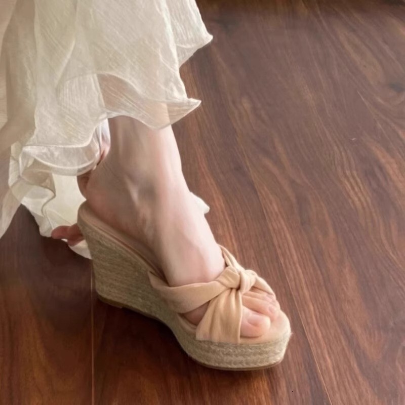 Wedge slippers summer new Korean bow shoes outdoor woven jute multifunctional designer sandals women's slippers sandals