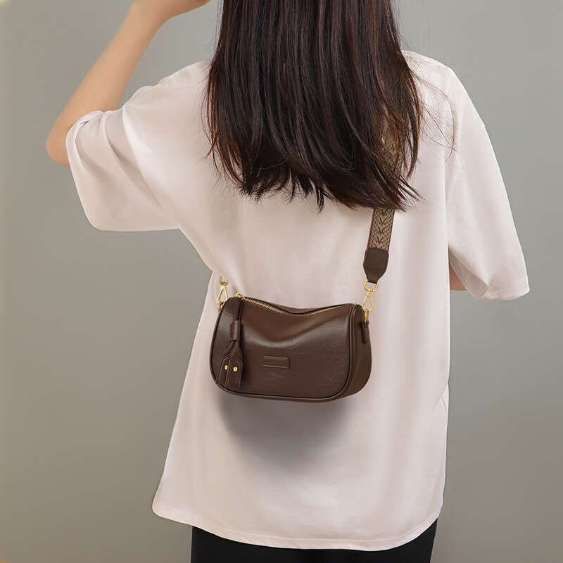 Women S Summer New Crossbody Genuine Leather Commuter High End Shoulder Pillow Bag Handbag