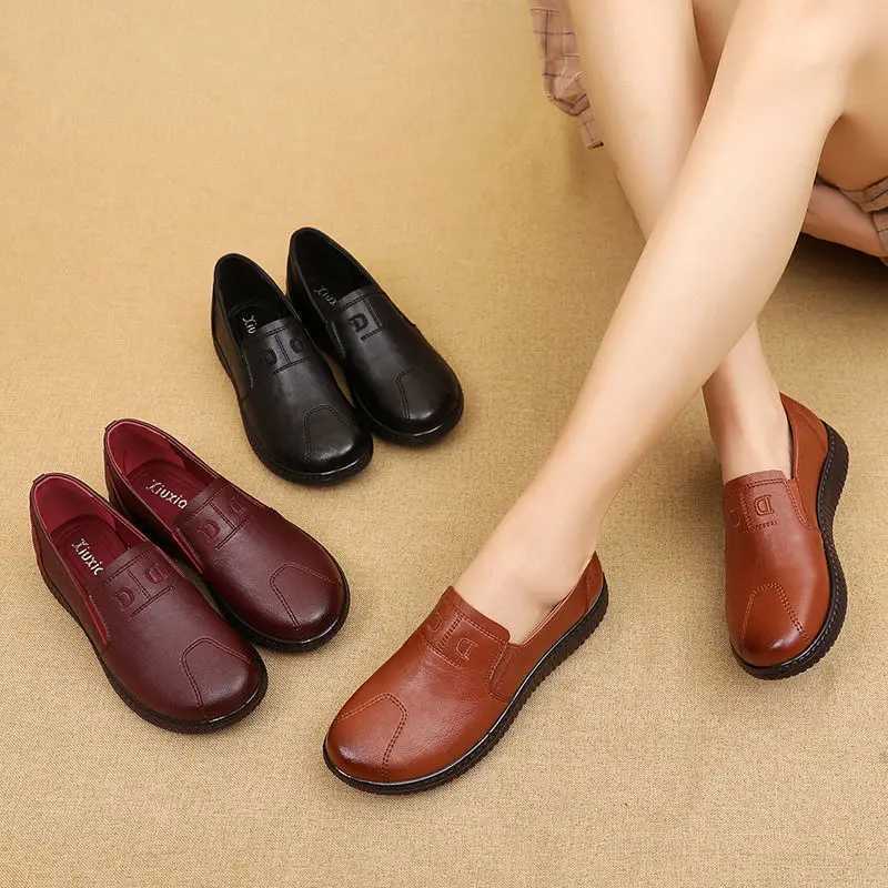 Spring Autumn Comfort Flat Middle-aged Elderly Slip Leather Shoes Black Casual Mom Shoes Ladies Classic Loafer Mujer Zapatos XJ250614