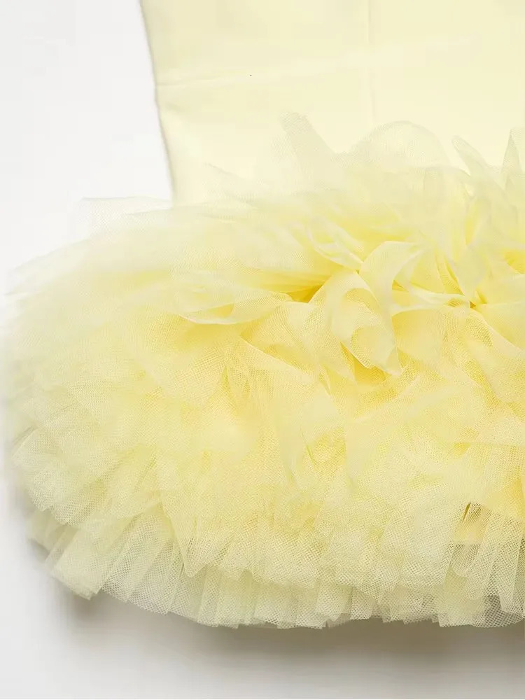 TFMLN Fashion Hem Tiered Camisole For Women Summer Sexy Vneck Sleeveless Sweet Casual Tops High Street Girls Backless Top 250611