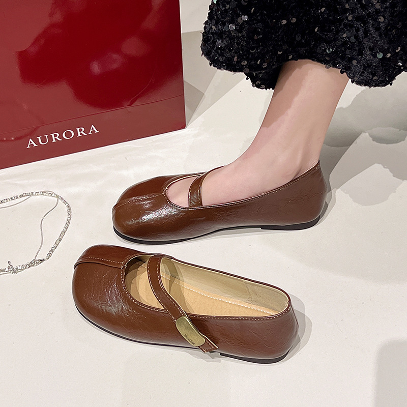 Ddmyoutdoor Spring And Autumn Slip On Casual Loafers New Women S Flat Mary Jane Single Shoes Outdoor Shoes