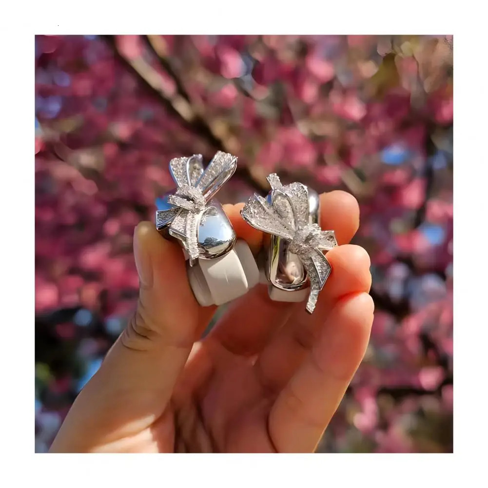 Rhinestone for Clip on Earbuds Open Ear Decorative Zirconia Earphone Accessories Removeable DIY Decoration 250610