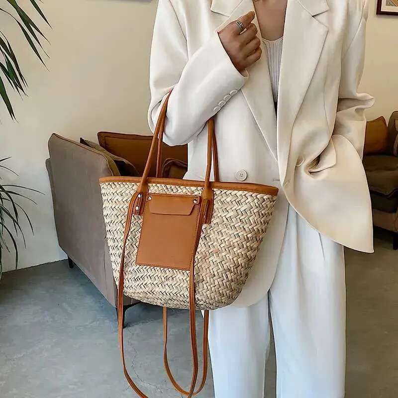Designer Bag Straw Handbags Hot Woven Beach Tote Women Large Capacity Summer Crossbody Bag Fashionable Korean Luxury Bag Style Handbag Lightweight For