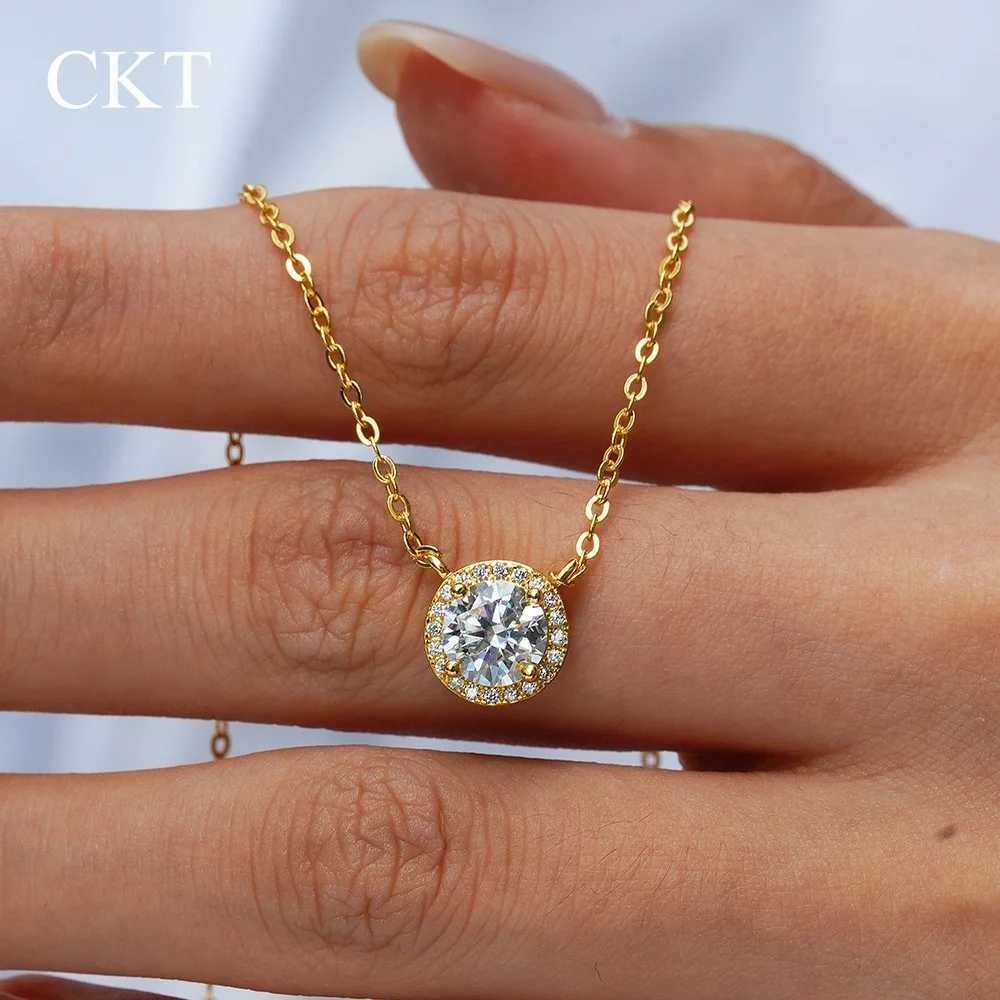 CKT 1ct Round Pendant for Women 14K Gold Full-inlaid Moissanite Necklace Diamond Pendant Gothic Fine Jewelry Necklace for Her Z250614