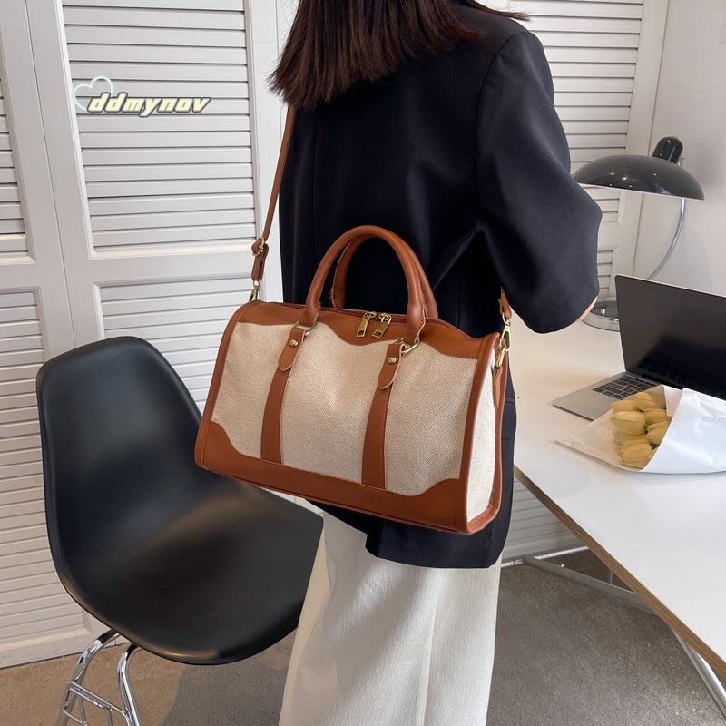 Short Trip Travel Large Capacity Trendy Shoulder 2024 New Fashionable Handheld Crossbody Bag for Commuting and Outings ddmynov