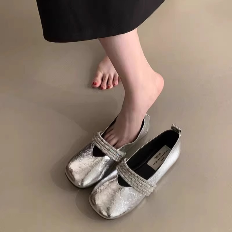 Ddmyoutdoor Fashion French Flat Design Sense Single Shoes New Summer Fairy Style Rhinestone Mary Jane Loafers Outdoor Shoes