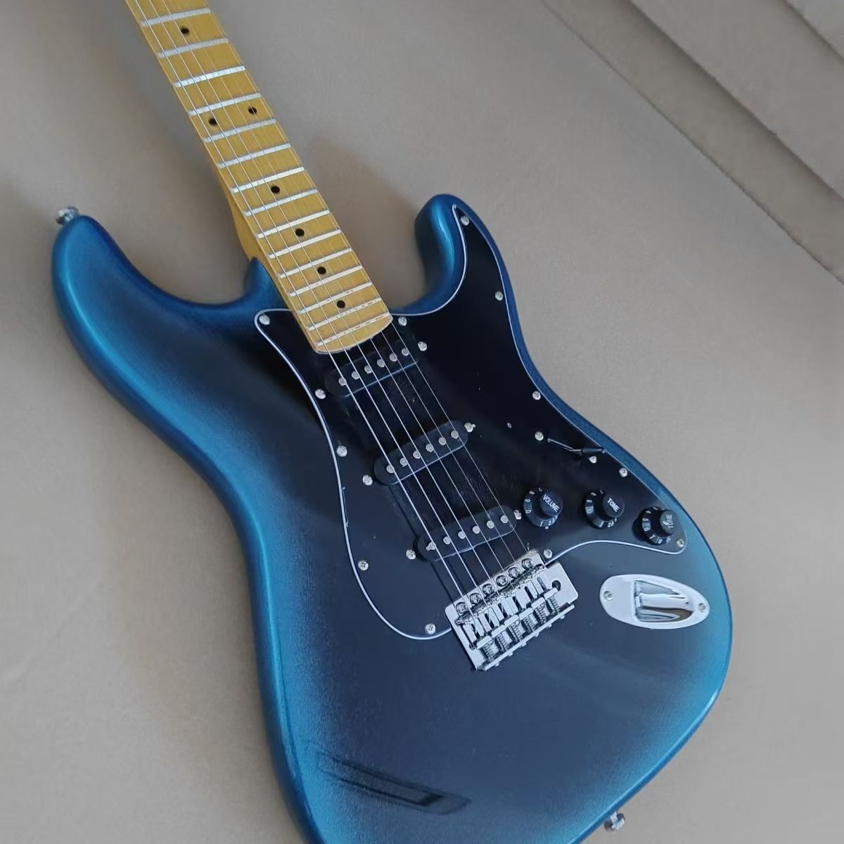 high-end customization, Xiao Shuang Yao stringing board, visually appealing electric guitars, free shipping included.