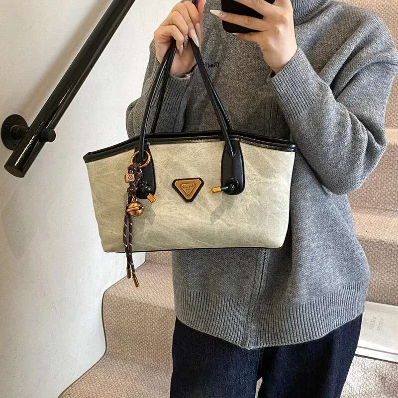 Designer Bag Luxury Bag Shoulder Free Shipping Bags Tote For Women Commuting PU Black Large Capacity Crossbodybag Four Season Universal Strap With Pen