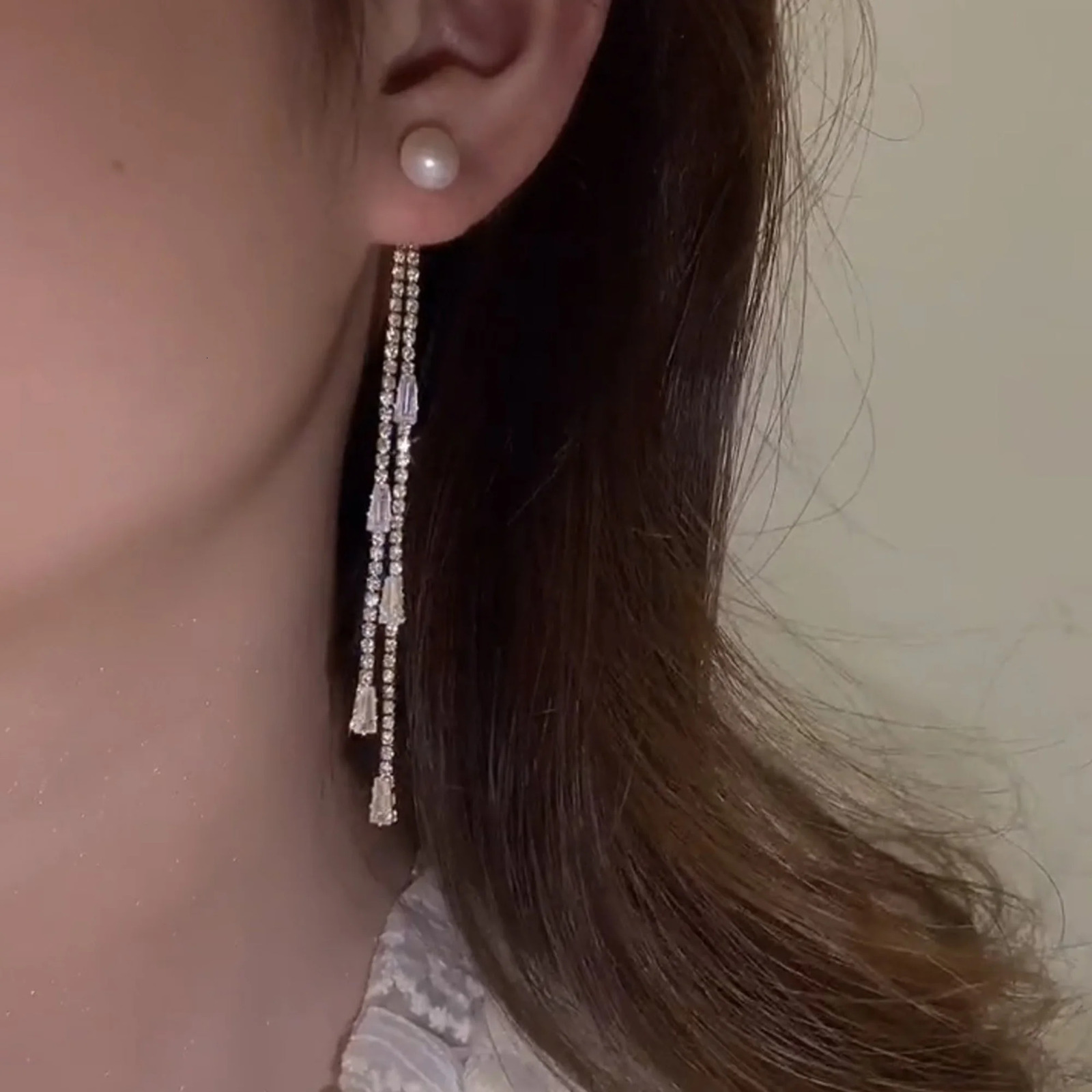 Pearl Tassel Earrings for Women with Shiny Rhinestone Pearl Drop Earrings Holiday Gifts for Girlfriend Sister 250610