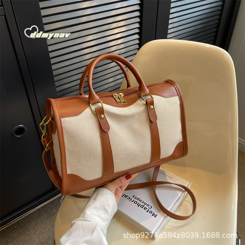 Short Trip Travel Large Capacity Trendy Shoulder 2025 New Fashionable Handheld Crossbody Bag for Commuting and Outings ddmynov