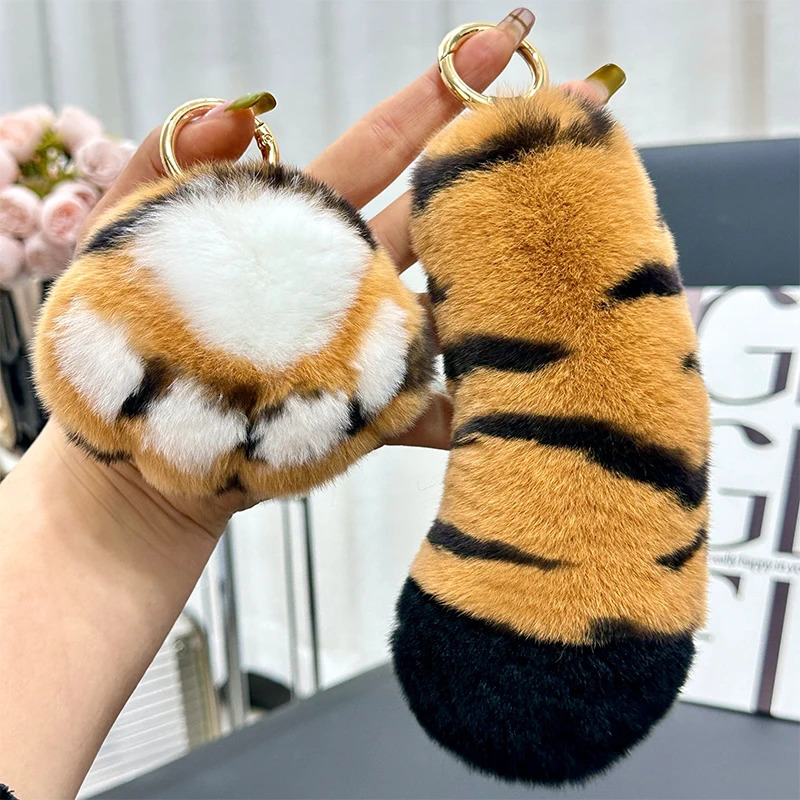 Natural Real Rex Rabbit Fur Tiger Tail Key Ring Keychain for Handbags Backpacks Bag Charm Ornaments for Bags 250610