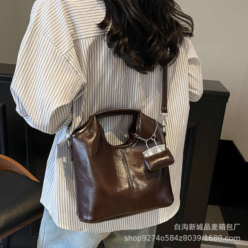 Shoulder bag Crossbody bag Tote Bag women's Handheld 2025 New Fashion Versatile Large Capacity