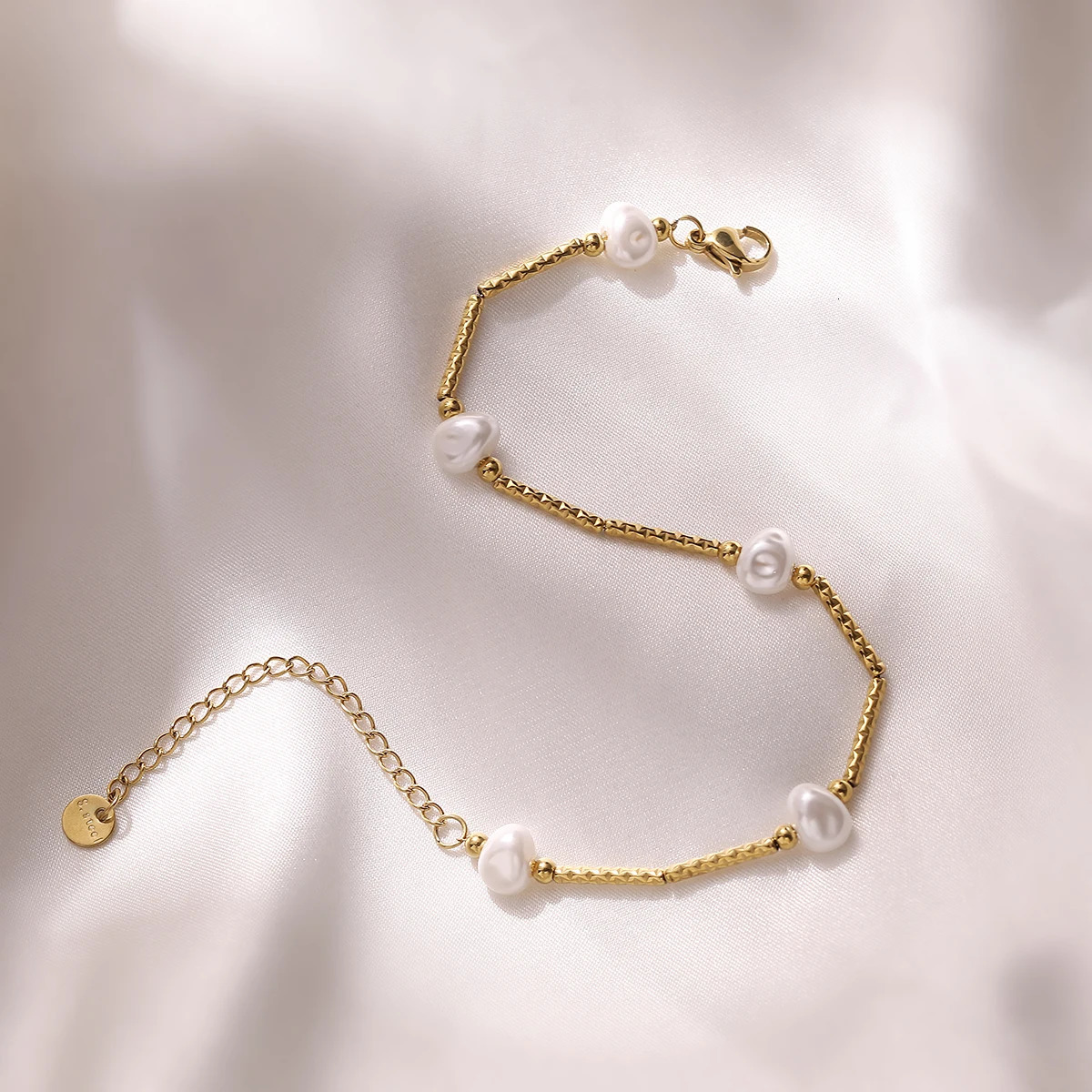 Mafisar High Quality Non-Fading 316L Stainless Steel Jewelry Trendy Gold Color Pearl Charm Bracelet For Women Birthday Gift 250610