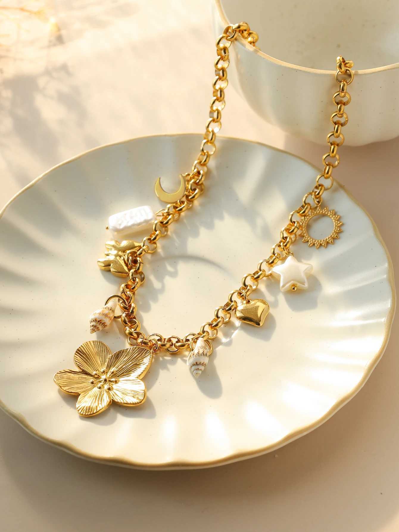Star Butterfly Moon Flower Shell Pearl Pendant Necklace Stainless Steel Waterproof Fashion Women Jewelry Gold Ornaments Gift Z250614