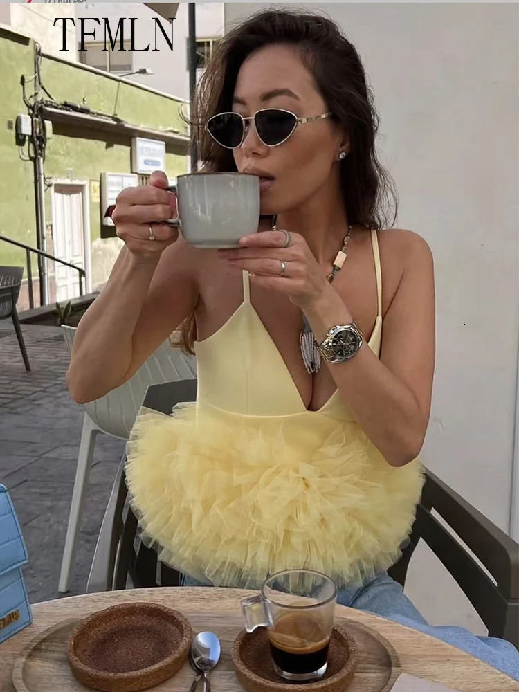 TFMLN Fashion Hem Tiered Camisole For Women Summer Sexy Vneck Sleeveless Sweet Casual Tops High Street Girls Backless Top 250611