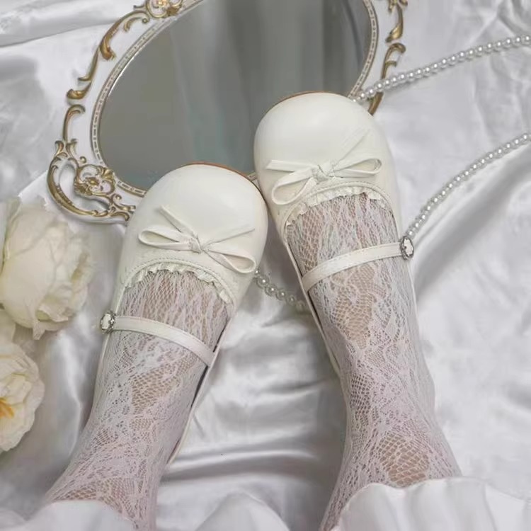 Ddmyoutdoor New French Style White Round Toe Bowknot Flat Shoes For Women Spring Slip On Soft Sole Loafers Outdoor Shoes